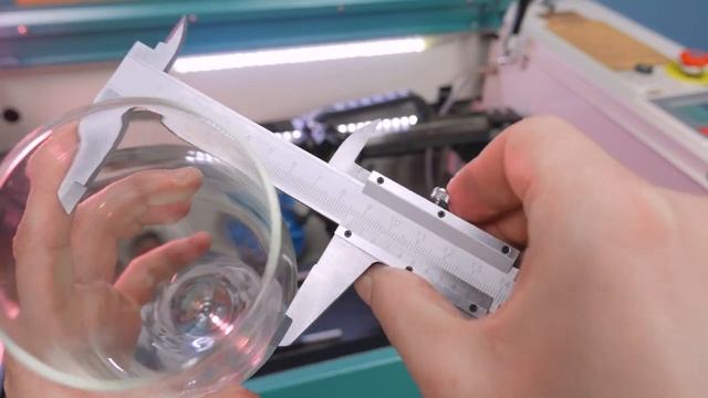 Идея для бизнеса в 2020 году_ гравировка бокалов на лазерном станке с ЧПУ. смотреть онлайн