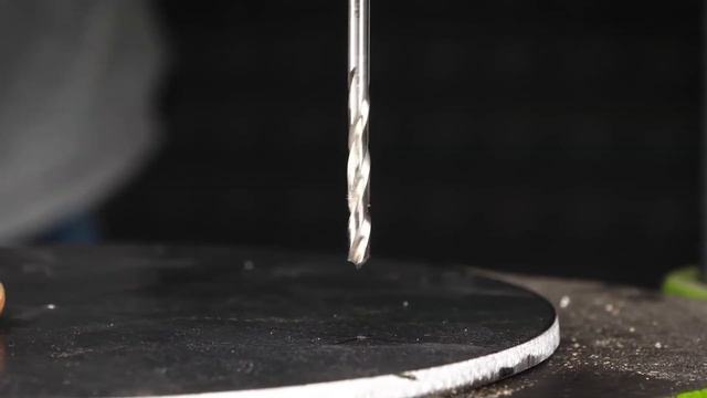 Велосипед с дисковыми пилами вместо колес| Epic Cycling on Ice (icуcycle) смотреть онлайн