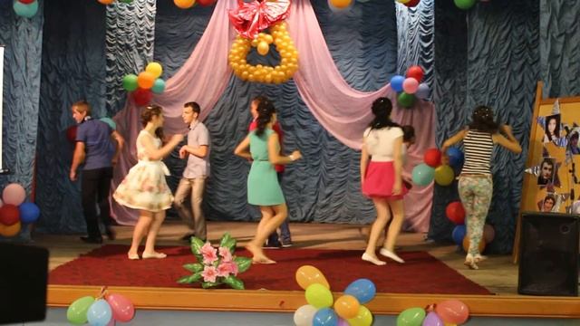 Выпускной флешмоб,МБОУСОШ15 смотреть онлайн