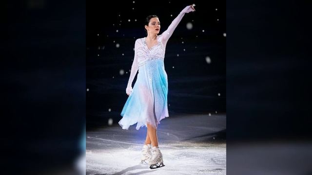 ПРЕМЬЕРА! Евгения Медведева на Шоу Турнире "Русский Вызов". Фигурное катание. смотреть онлайн