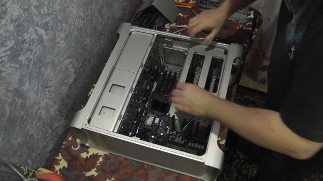Вторая жизнь Mac Pro (2008). Разборка