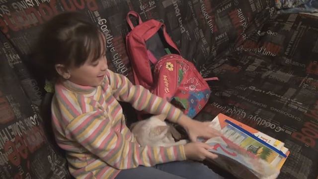 Учусь играть кузнечика на синтезаторе и другое... смотреть онлайн