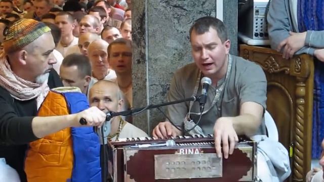 ЕМ Шиштакрит пр Шри Нрисимха Пранама смотреть онлайн