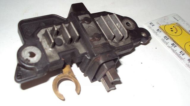 ПРИЧИНЫ ОТСУТСТВИЯ ЗАРЯДКИ АККУМУЛЯТОРА. ЧТО ДЕЛАТЬ? ТОП 5 ПРИЧИН! ВАЗ 2101-2106. смотреть онлайн