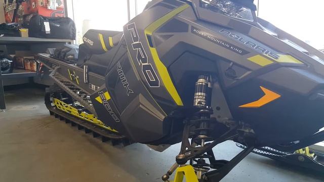2017 Polaris 800 Pro RMK смотреть онлайн