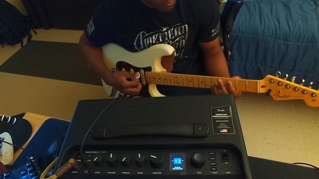 Fender Mustang LT40S смотреть онлайн