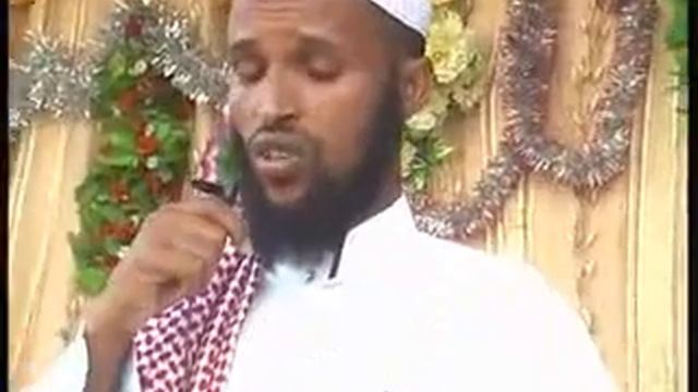 Barnaamijka Maxadka Imaamu Maalik Iyo Daahfurka Sanad Dugsiyeedka 2013-14 смотреть онлайн
