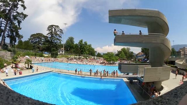 Vlog ● Piscine de Marignac Picsine de Lancy Нереальная толпа в бассейне Ланси ПОБЕДИТЕЛЬ конкурс смотреть онлайн