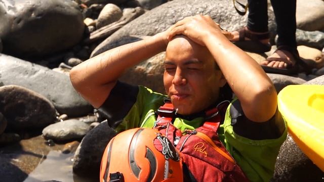 Jatun Yacu with Kayak Club Ecuador смотреть онлайн