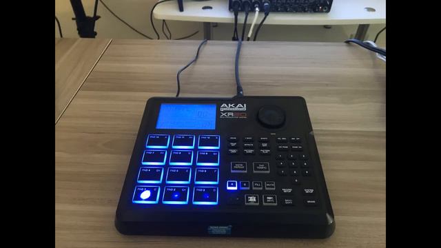 AKAI XR20 MIX (00-30) смотреть онлайн