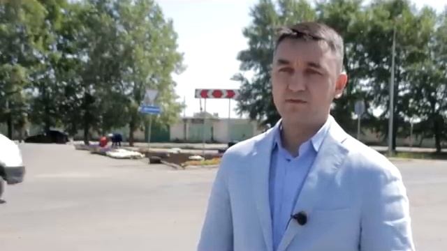 На Молодежной аллее появилась клумба в форме сердца смотреть онлайн