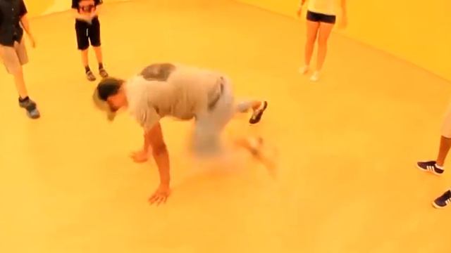 BreakDance для детей смотреть онлайн