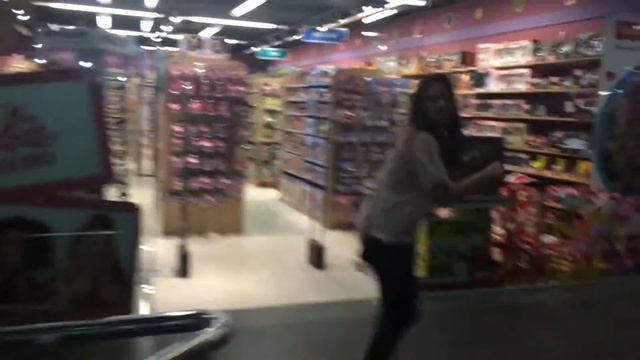 VLOG: любимый Днепропетровск/ танцы на улице/ выход в люди || Sasha Kirman смотреть онлайн