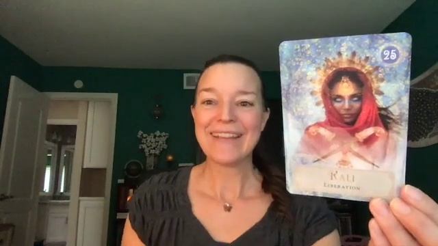 5 Goddess Oracle Decks - The Divine Feminine, Knowledge, Power, Blessings, Grace, & Healing смотреть онлайн