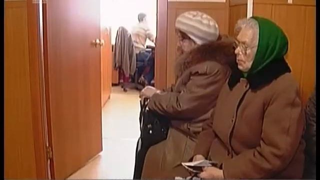 Врачам и учителям поднимут зарплату. Когда ждать повышения? смотреть онлайн
