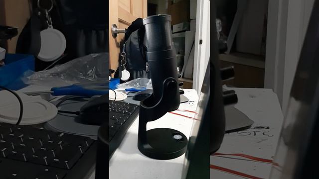 Unboxing Valore RGB Condenser Microphone смотреть онлайн