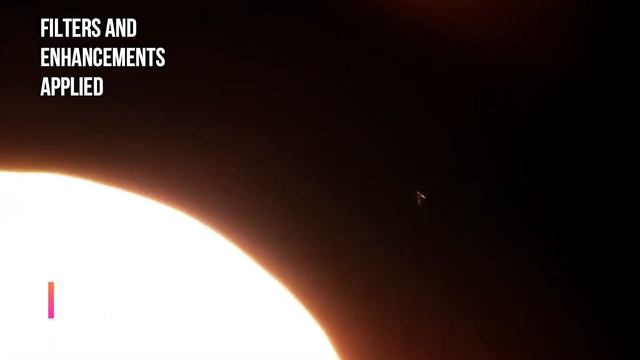 MASSIVE ANGULAR OBJECT CAPTURED ON FILM OUTSIDE THE SUN'S CORONAL MASS смотреть онлайн