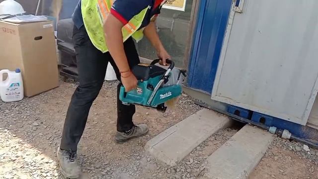 EK6100 2 Stroke Engine Power Cutter смотреть онлайн