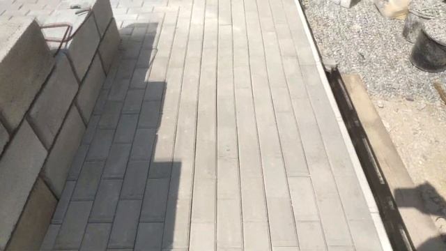 Стройка дома - 107. Отмостка вокруг дома. Укладка тротуарной плитки. Часть 3. Финиш смотреть онлайн