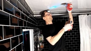 Замена точечных светильников  в натяжном потолке