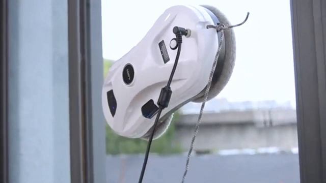 Стеклоочиститель Life & Health "Window Bot Y" смотреть онлайн