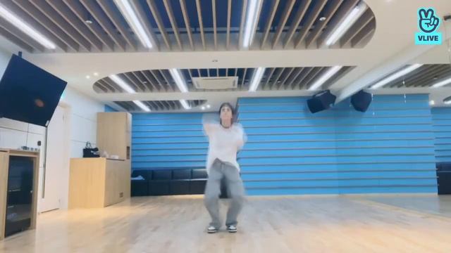 хенджин разбивает сердца стэй