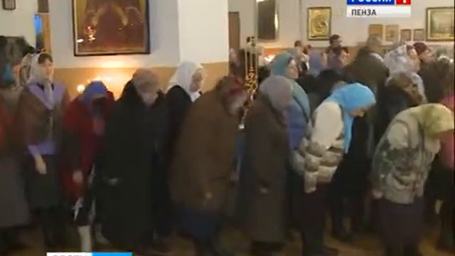 Митрополит Серафим совершил всенощное бдение во Введенском храме Пензы смотреть онлайн