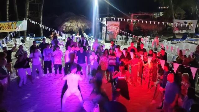 Доминиканские танцы смотреть онлайн