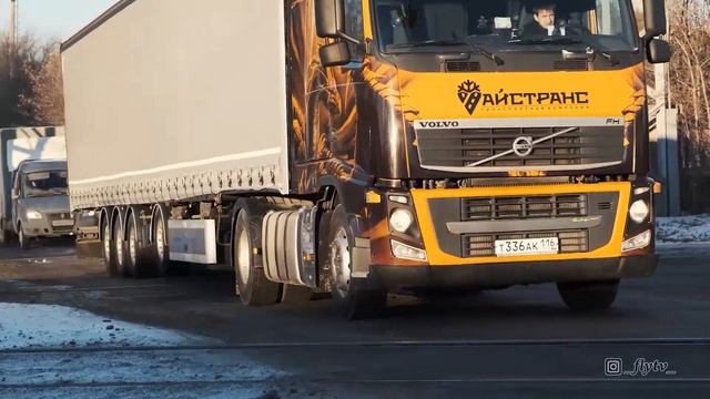 Как встретить Новый Год дома, если достался рейс смотреть онлайн