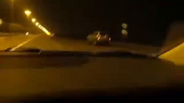 Chevrolet Caprice vs Nissan Patrol 242km/h race смотреть онлайн