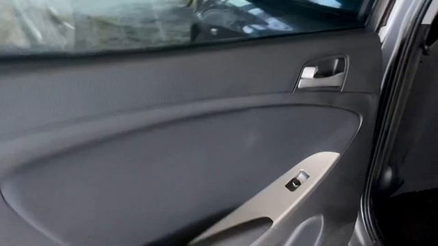 ПРАКТИЧНАЯ КЛАССИКА. HYUNDAI SOLARIS НА АВТОМАТЕ. смотреть онлайн