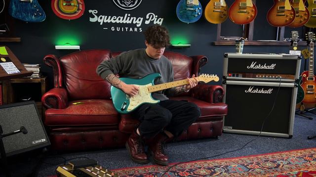 FENDER USA Elite Stratocaster "Ocean Turquoise + Maple" (2017) - SQUEALINGPIGGUITARS смотреть онлайн