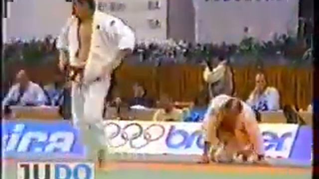 JUDO 1987 World Championships: Naoya Ogawa 小川 直也 JPN - Khabil Biktashev URS