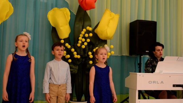 МАДОУ ДС №17 Вокальный ансамбль Дружные ребята смотреть онлайн