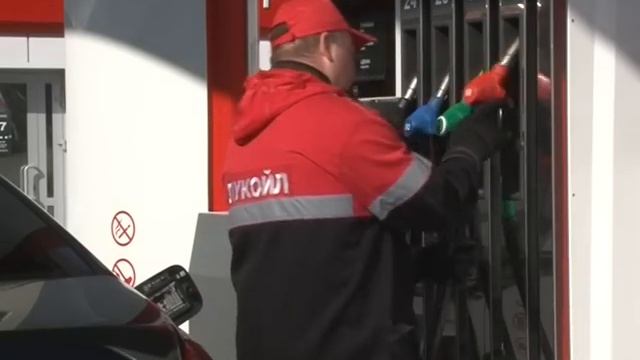 АЗС Лукойл - оплата не выходя из авто (Реклама) смотреть онлайн