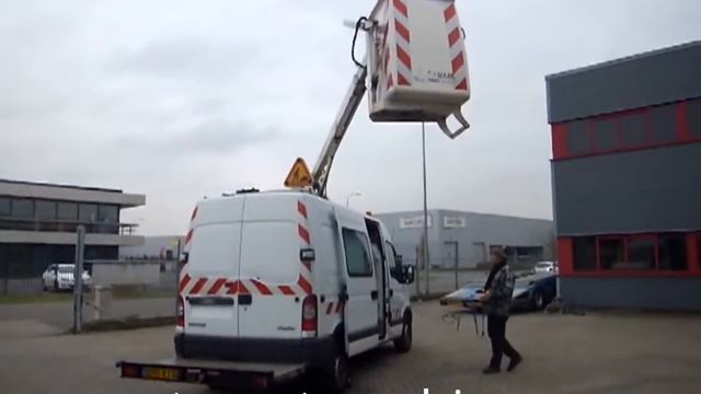 774432 RENAULT MASTER 100DCI 01/07 WHITE W/ FRANCE ELEVATEUR 111F BOOM LIFT BUCKET 1100CM смотреть онлайн
