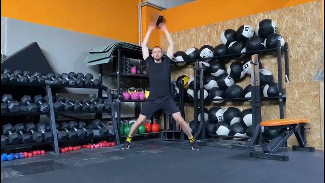 Армейские прыжки / Jumping Jacks. Обзор упражнения смотреть онлайн