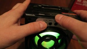 Портативная колонка с флешкой и радио