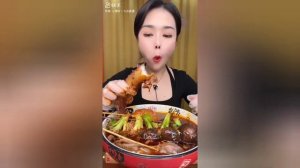 КИТАЙЦЫ ЕДЯТ НА КАМЕРУ /  ASMR MUKBANG CHINESE EATING SHOW. ????