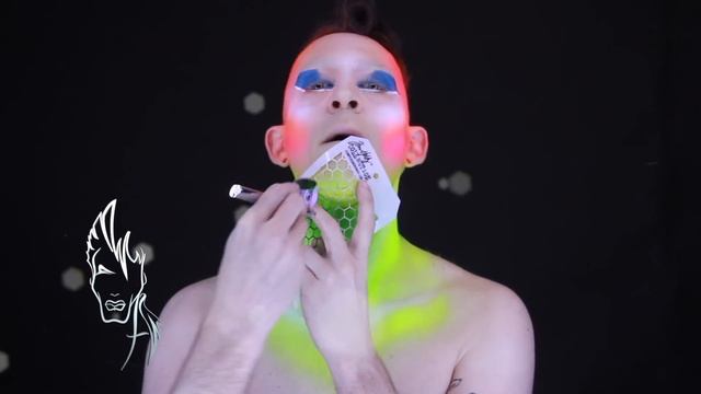 #NeonMe #3 - Blacklight, UV Reactive makeup exploration - Extreme drag transformation смотреть онлайн