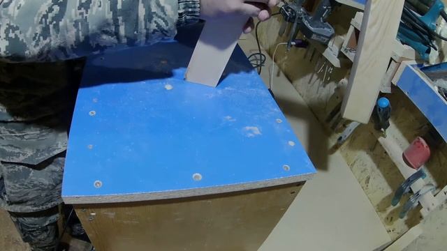 ДЕТСКИЙ ТАБУРЕТ ИЗ ОБРЕЗКОВ ДОСОК НА СКОРУЮ РУКУ смотреть онлайн