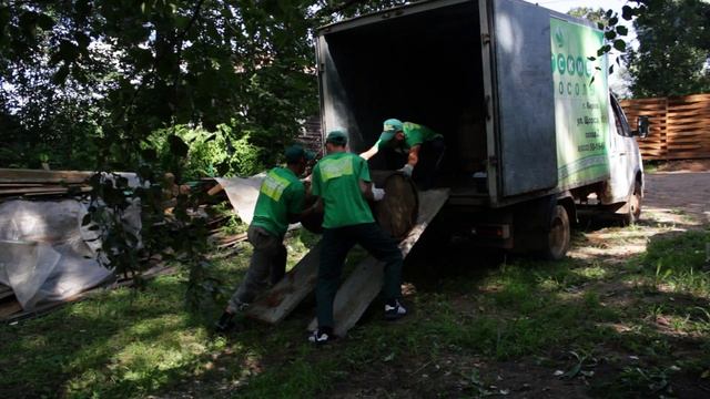 Как делают настоящие соленые огурчики (рецепт компании "Вятские разносолы") смотреть онлайн