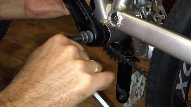 Снятие шатунов Sram X5 (2x10)