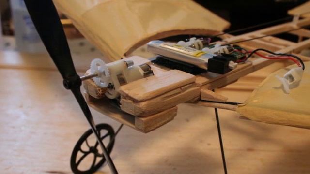 How to Use the ParkZone Ultra Micro Radio Control System смотреть онлайн