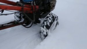 Полноприводный  мотоблок в снегу. Евакуатор.