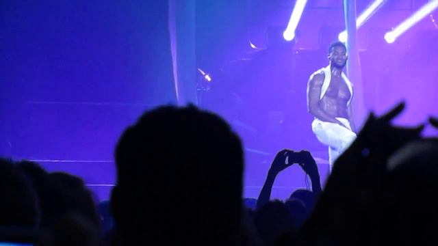 Usher - Nice & Slow (OMG Tour) смотреть онлайн