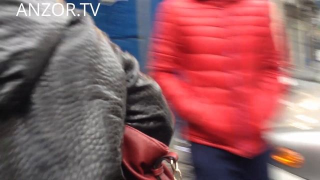 ИТАЛИЯ: Первые минуты в Неаполе... идем от Вокзала в Отель... NAPLES ITALY смотреть онлайн