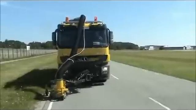 Вакуумная подметально --уборочная машина BEAM 14000 смотреть онлайн