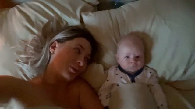ЗНАКОМСТВО МАЛЫША С РОДСТВЕННИКАМИ | ПЕРВЫЙ НОВЫЙ ГОД МАЛЫША | ЕДЕМ С МАЛЫШОМ НА МАШИНЕ ВДВОЕМ смотреть онлайн