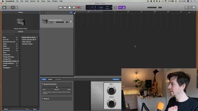 Connect MIDI Keyboard or Controller to Garageband on a Mac смотреть онлайн